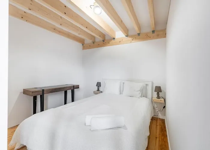 Charming 2br W Terrace&garden Apartment Porto